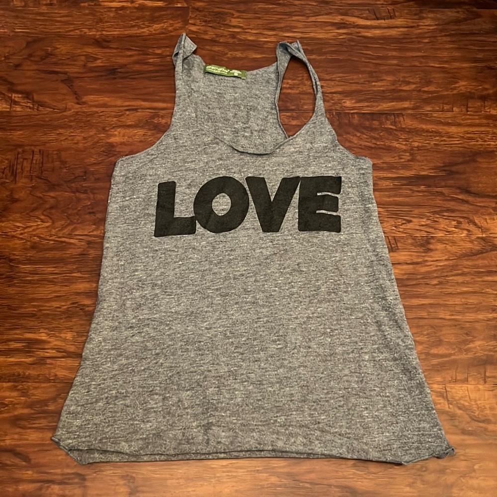 GUC Spiritual Gangster “LOVE” graphic tank top, size S